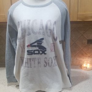 Distressed look Chicago white sox shirt